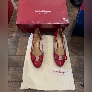 FERRAGAMO Vara Low Heel Pumps